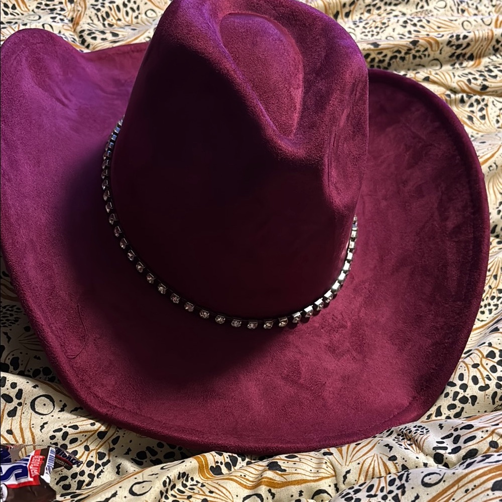 Elegant Burgundy Cowgirl Hat